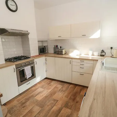 22 St Marys Walk スカーバラ